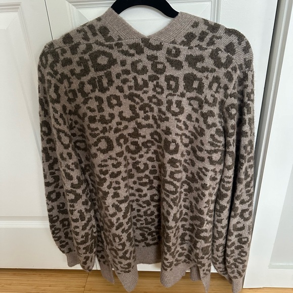 Abercrombie & Fitch leopard cardigan - Picture 2 of 3